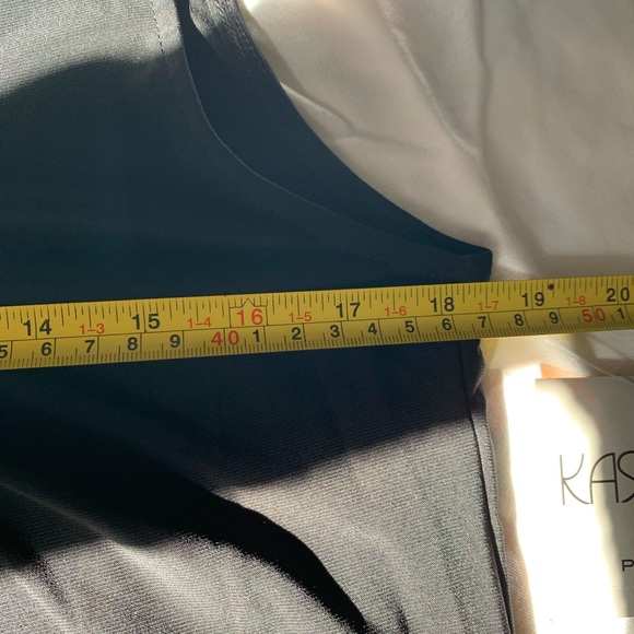 Vintage Deadstock black sleeveless top with dainty knot design - Picture 9 of 10